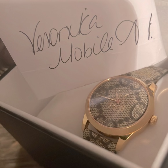 Authentic Gucci  G-Timeless watch, 38mm - Picture 3 of 3